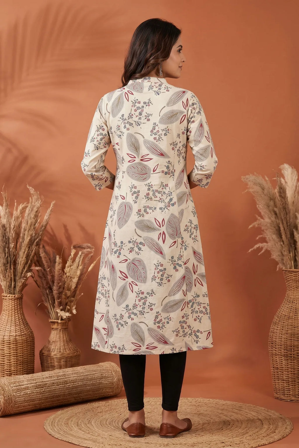 Cream Cotton A Line Princess Cut Kurta with Leaf Print